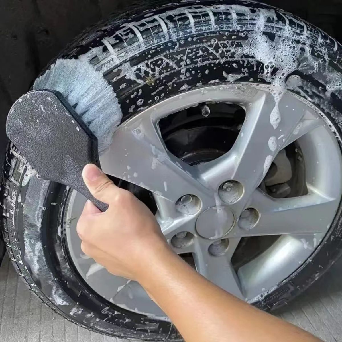 فرشاة تنظيف عجلات السيارة، فرش - مراجعة Car Cleaning Brush وسعره